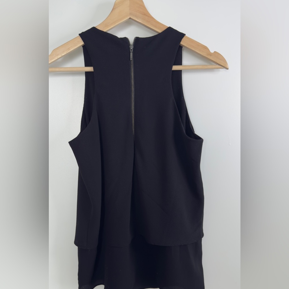 Banana Republic Classic Black Top - Picture 4 of 4
